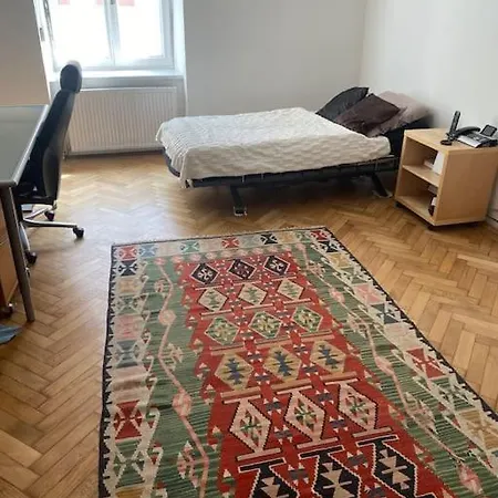 Gartenwohnung In Haidhausen 公寓